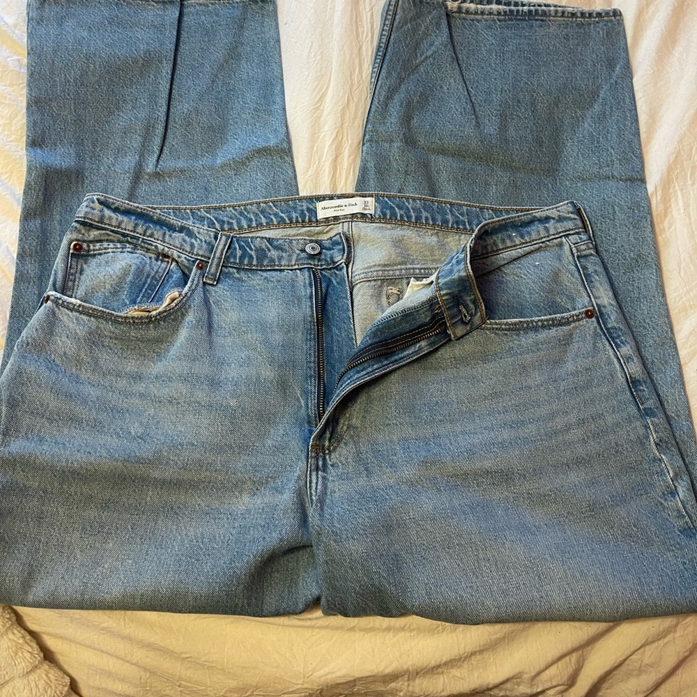 Abercrombie & Fitch Mid Rise Jeans